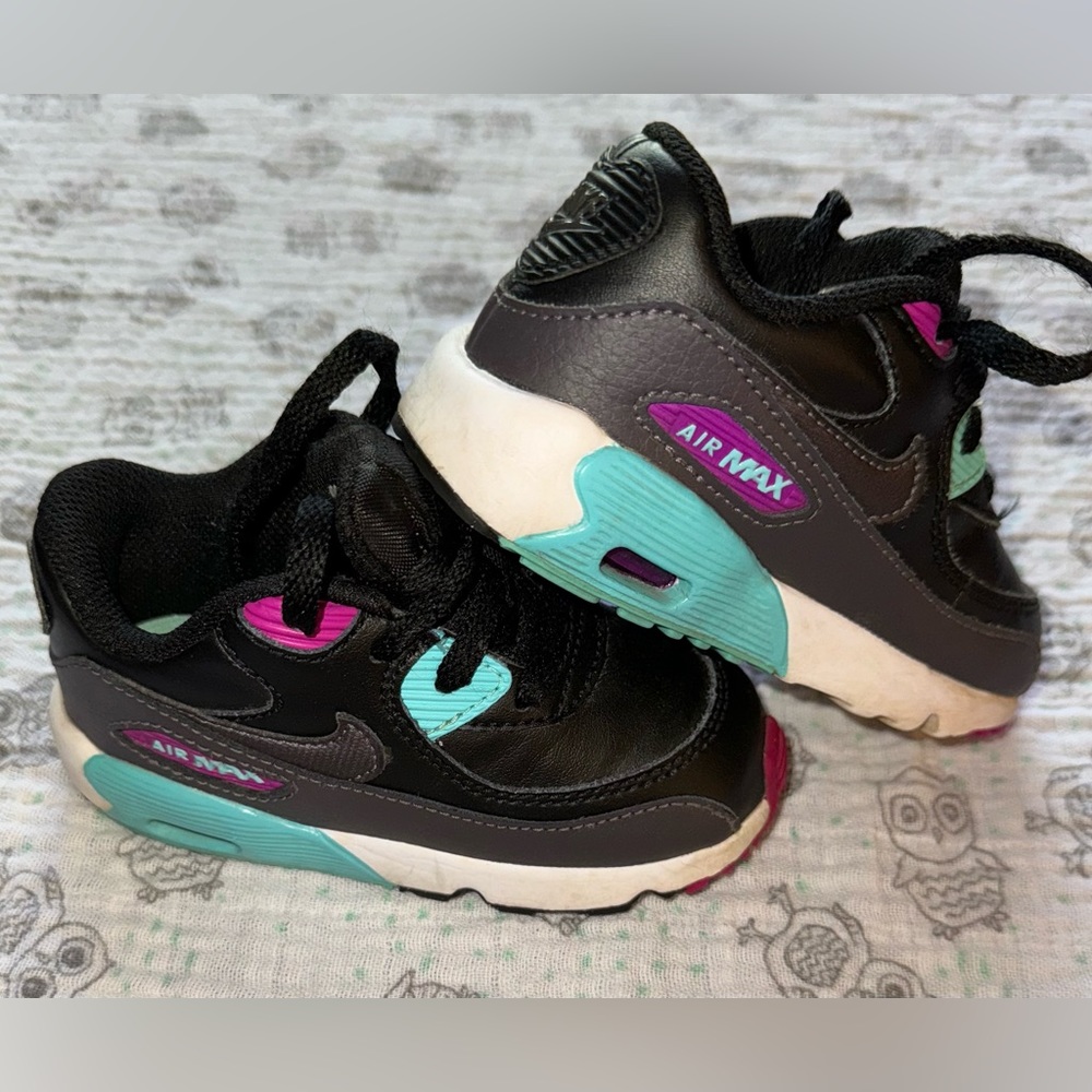 RARE Nike Air Max Sneakers Shoes Toddler size 7, black teal fuchsia